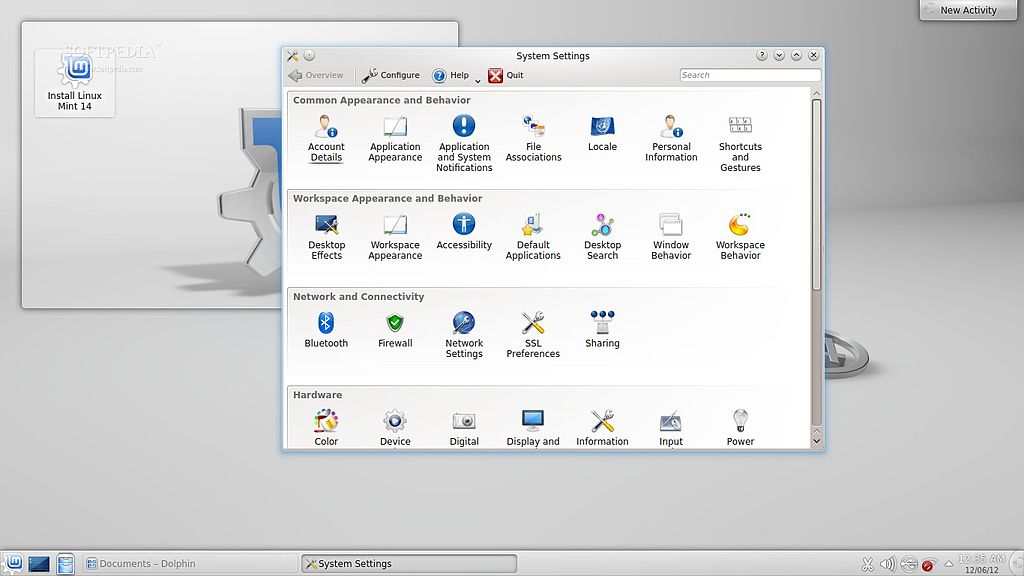 Linux Mint 14 (Nadia) with KDE.jpg
